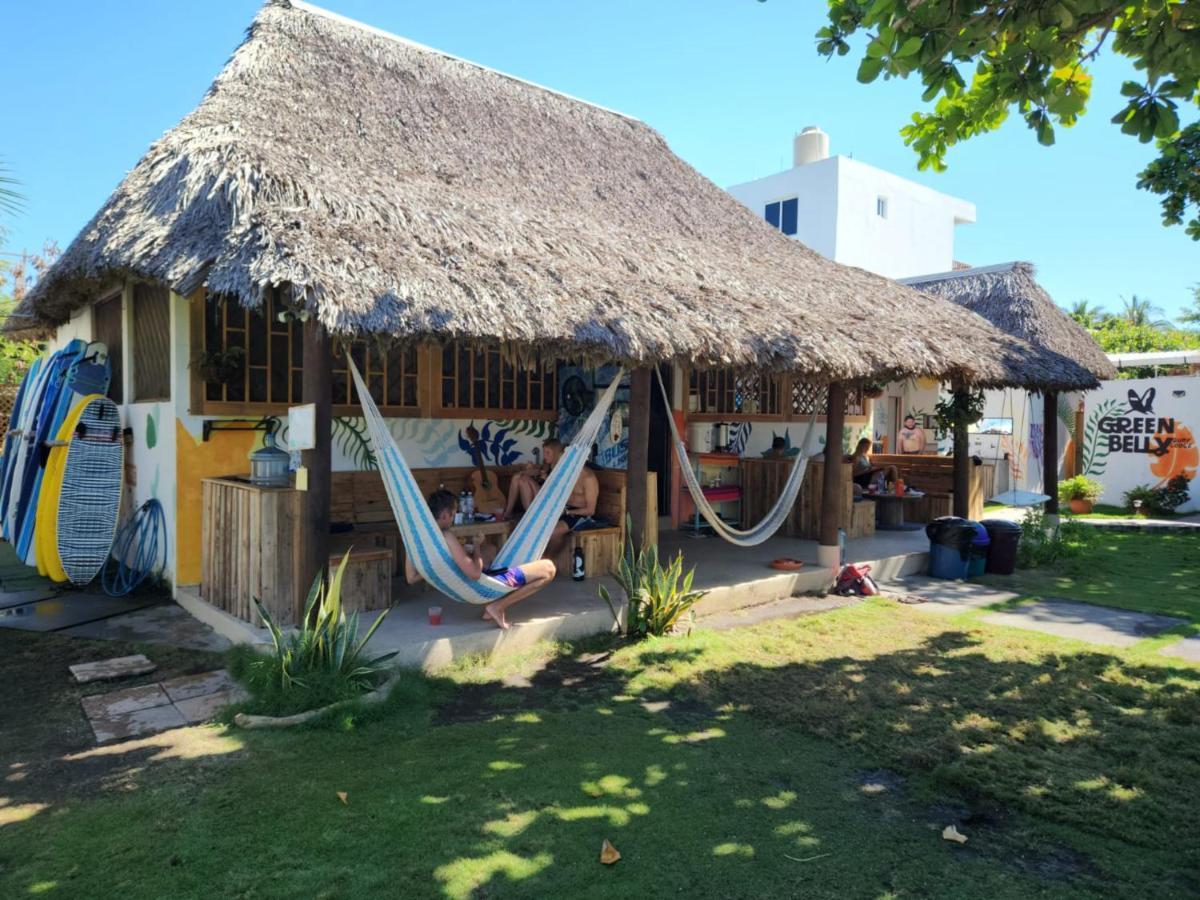 Green Belly Surf Hostel El Paredón Buena Vista Buitenkant foto